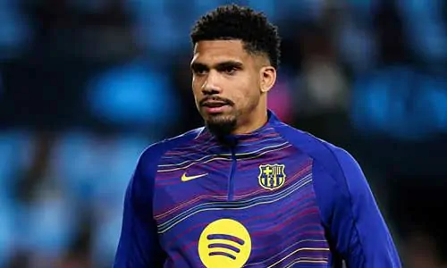 لويس سواريز يكشف عن النصيحة التي يقدمها لرونالد أراوخو في برشلونة