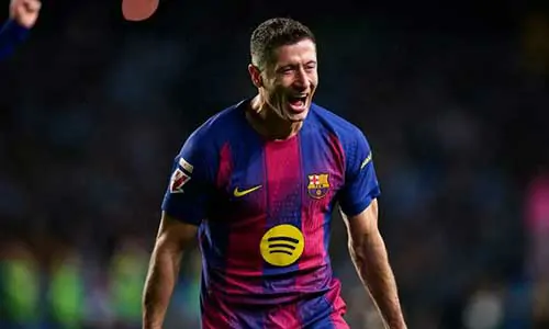 لماذا يحتاج فليك إلى جعل ليفاندوفسكي لاعبًا أساسيًا مرة أخرى